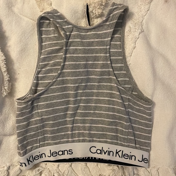 Calvin Klein athletic crop top - Picture 3 of 3
